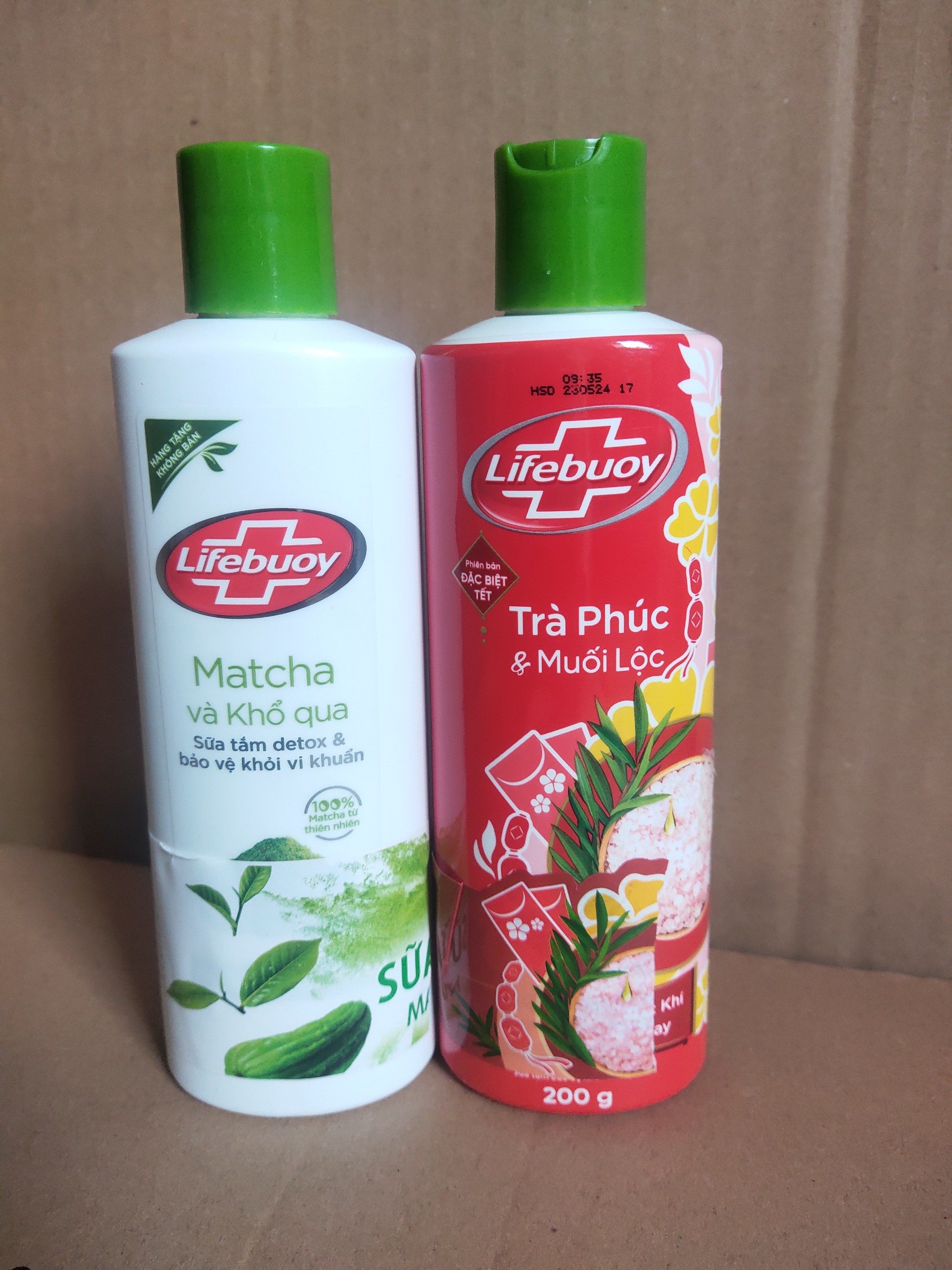 Bộ 2 chai sữa tắm Lifebuoy 200g (2x200g) matcha và khổ qua