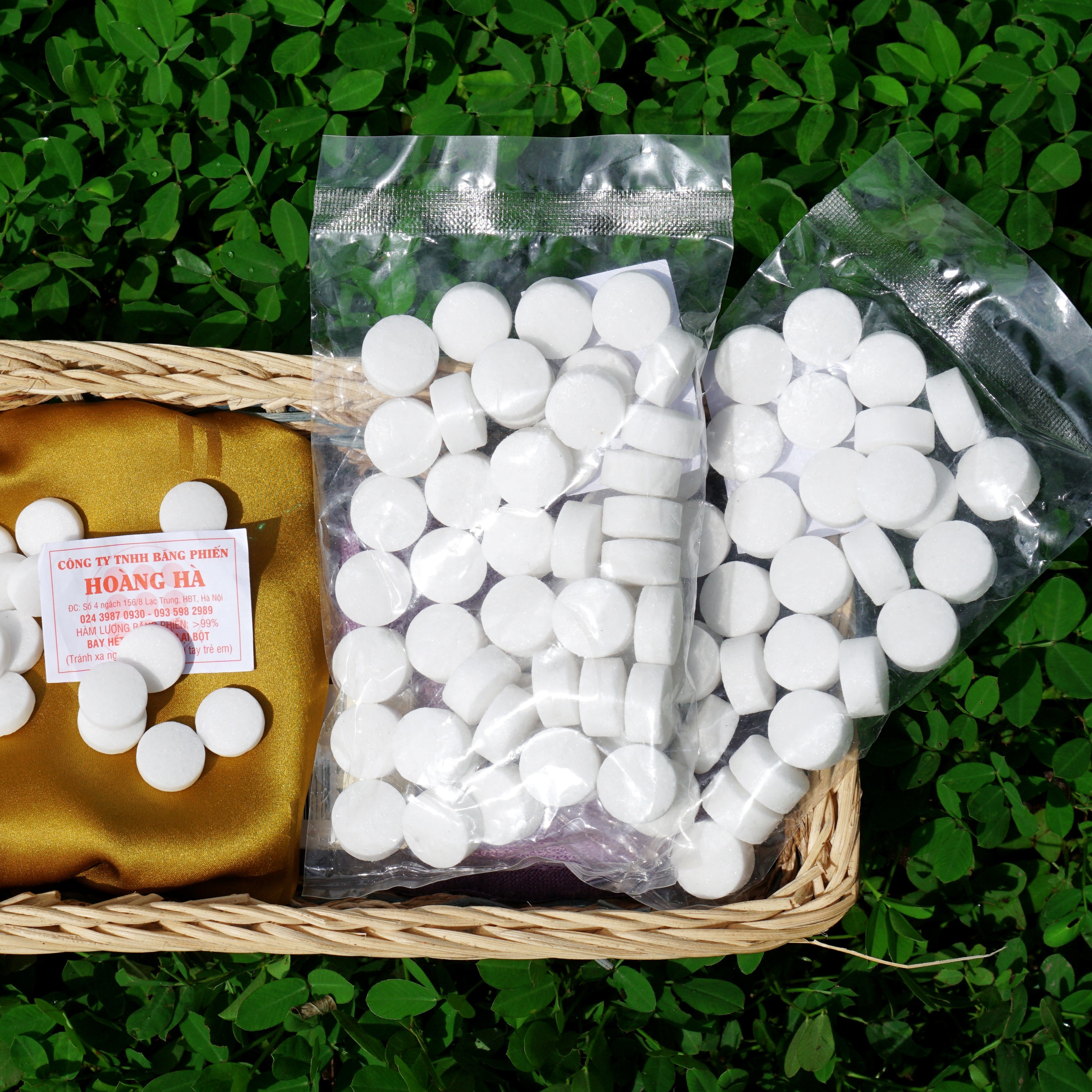 Combo 5 Túi 42 viên/túi - Băng Phiến/ Long Não Chống Ẩm Mốc Đuổi Côn Trùng - màu trắng và nhiều màu