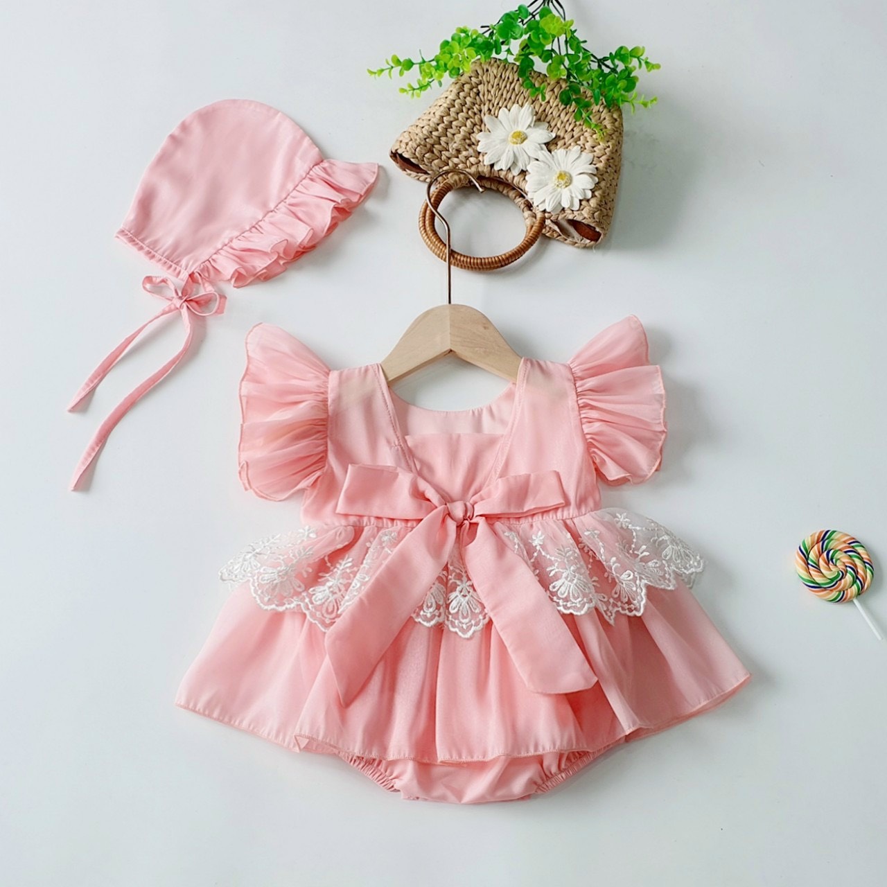 Váy đầm body lồng váy phối nơ và hoa xinh xắn, Chất đũi thông hơi nhẹ mát TẶNG KÈM nón xinh V27