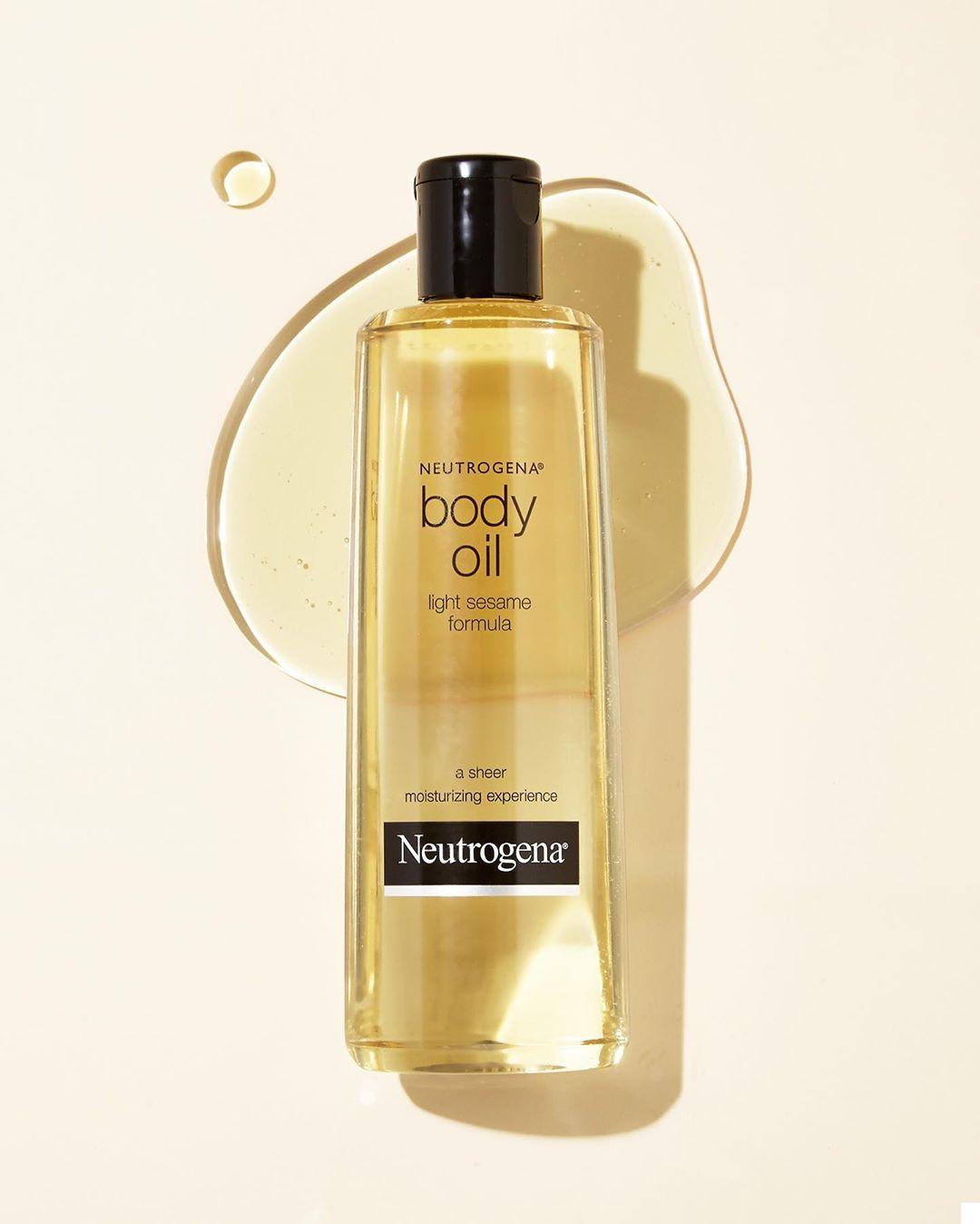 Dầu dưỡng thể Neutrogena Body Oil Light Sesame 250mL