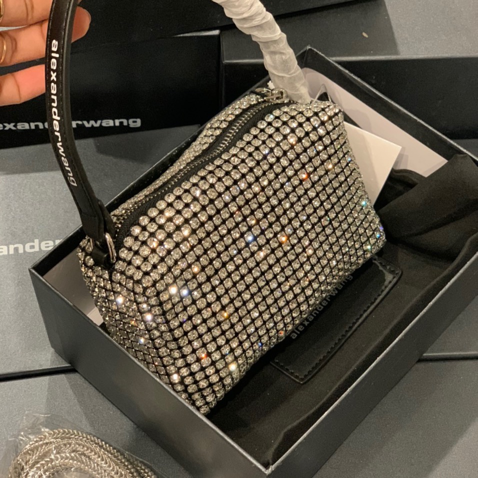 Túi xách wang đá Alex-xeng cực kỳ sang trọng