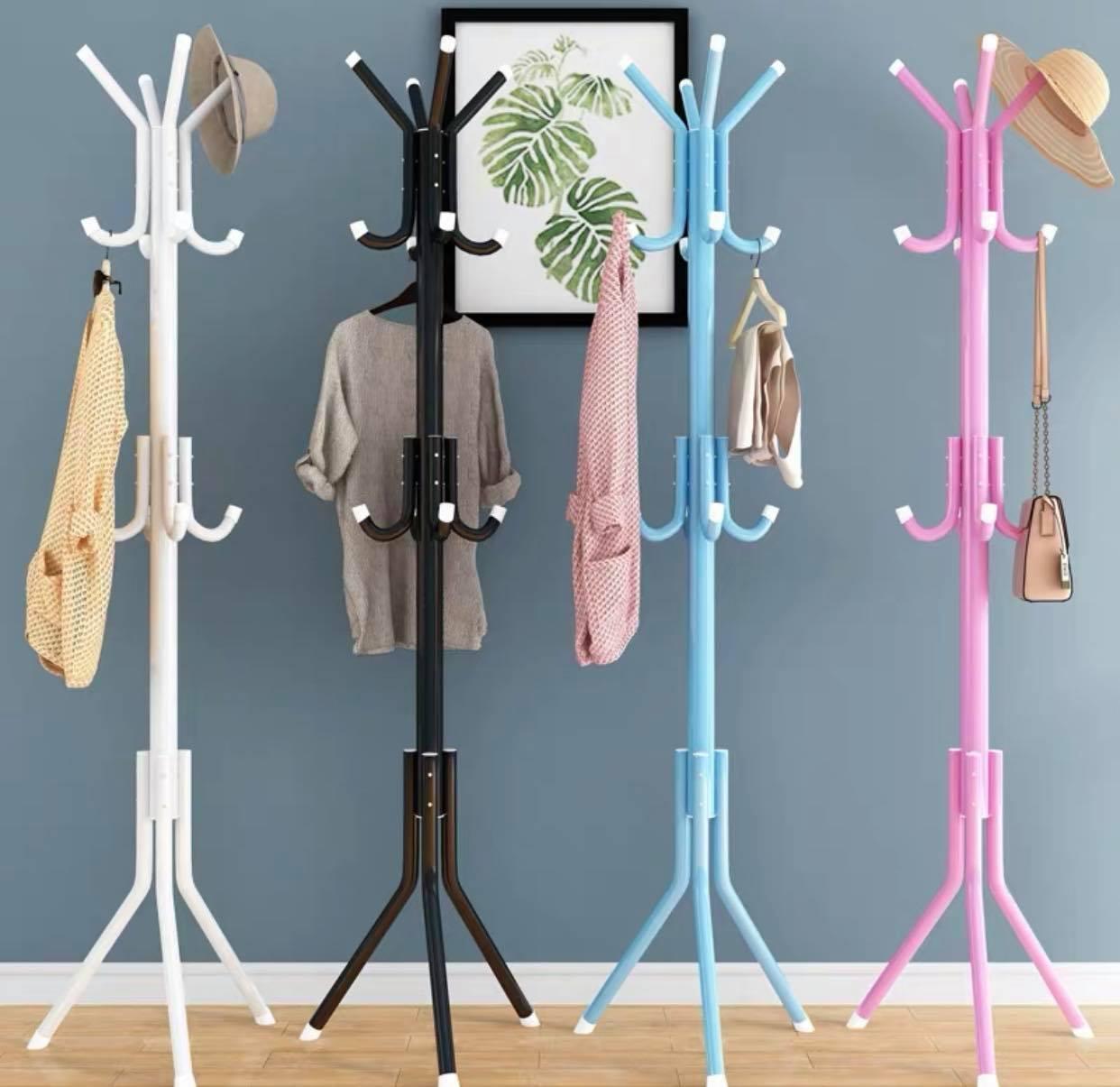 Cây treo quần áo, túi xách tháo lắp tiện lợi có thiết kế khung đẹp mắt, dễ dàng hài hòa với các đồ vật trong phòng và phù hợp với mọi không gian trong gia đình và ngoài trời, siêu giảm giá 50%