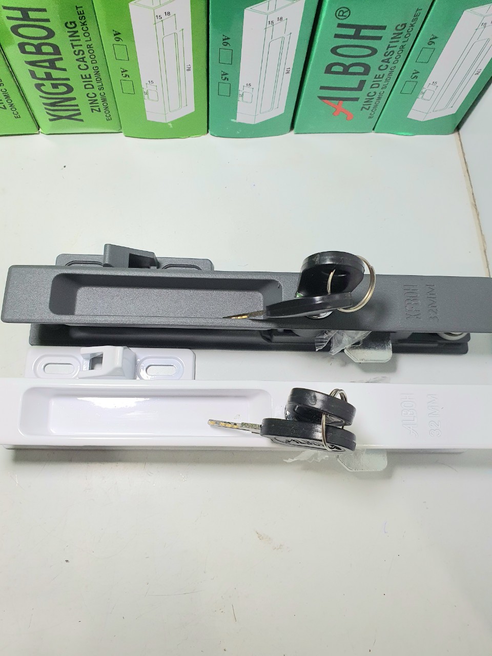 Khoá cửa đi lùa tp a6 alboh xxams xinfa và trắng sữa - khoá cửa đi lùa tp alboh cửa lùa hệ 700 và hệ 1000