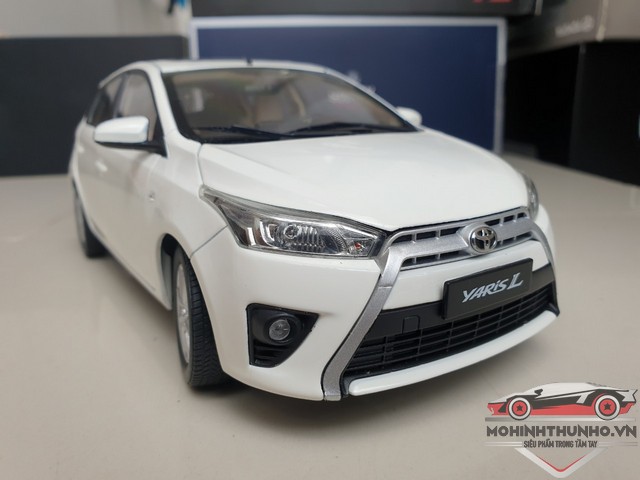 Xe mô hình toyota yaris, tỉ lệ 1:18