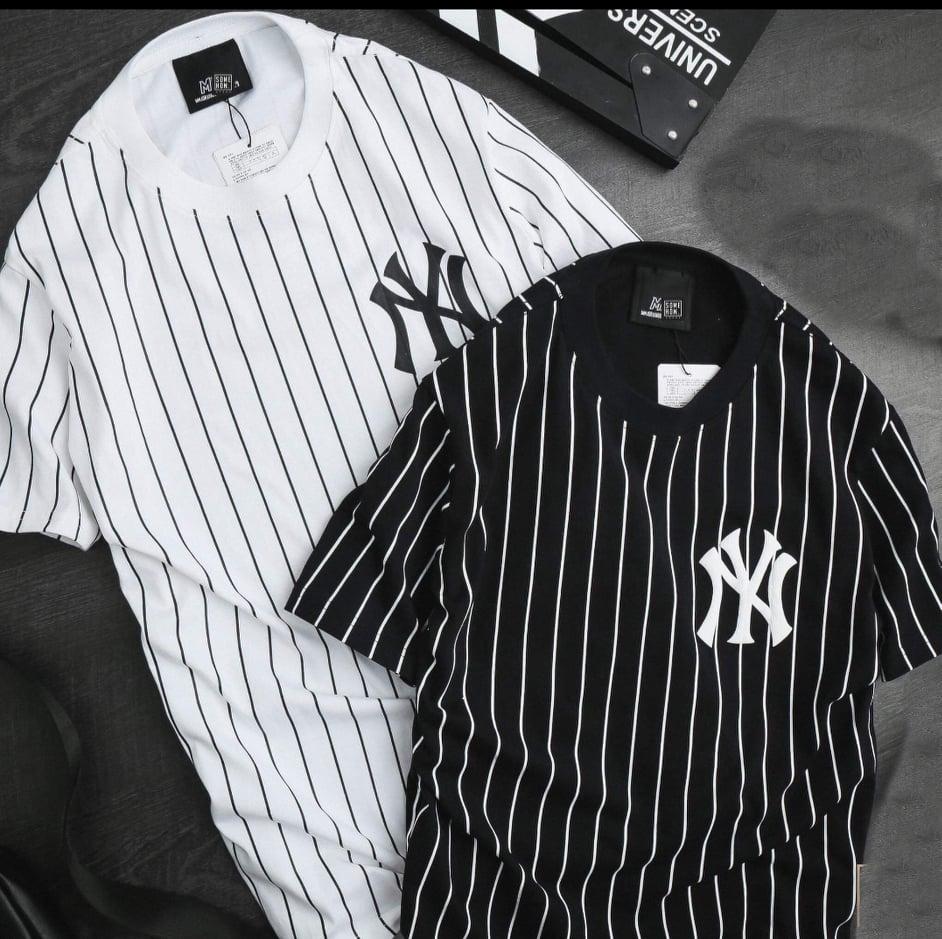 [HCM](Hỗ trợ phí vận chuyển) Combo 2 áo thun nam hàn Quốc kẻ Sọc Dọc độc đẹp vải dày mịn mát ( đen. trắng )