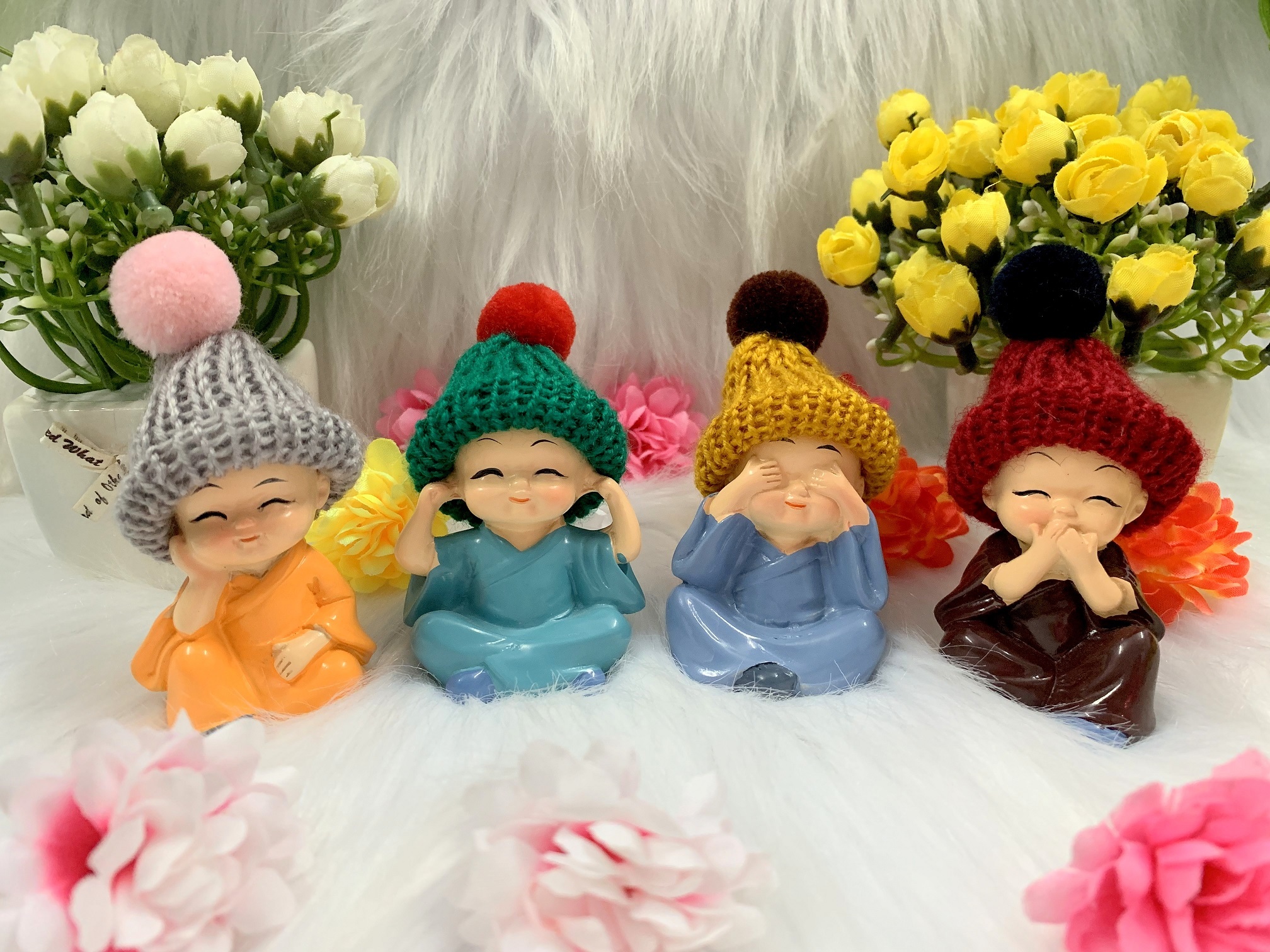 [HCM]Bộ 4 tượng Chú Tiểu Tứ Không đội Nón Len ( Hình Thật - Video Thật )