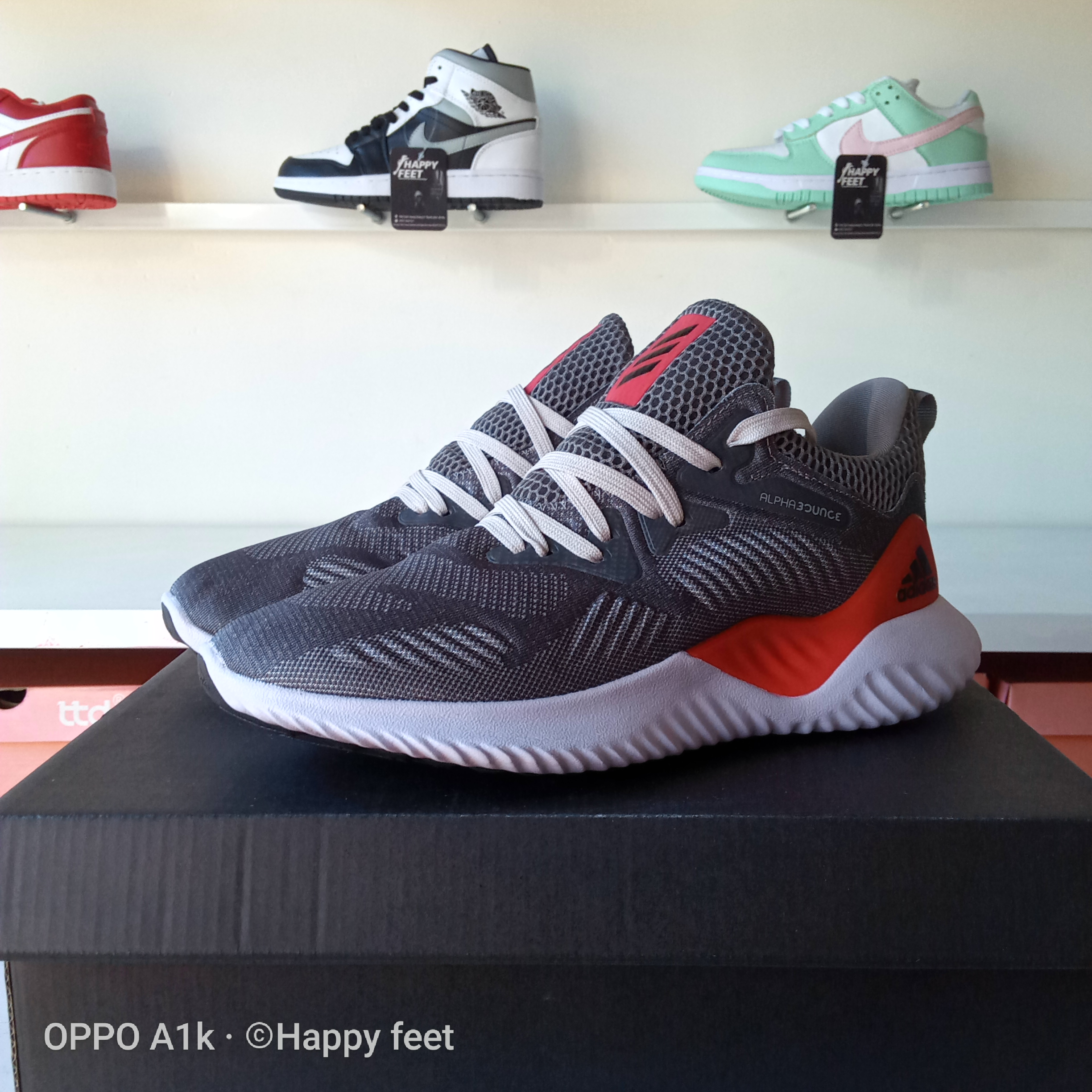 Giày Adidas Alphabounce Beyond xám đỏ