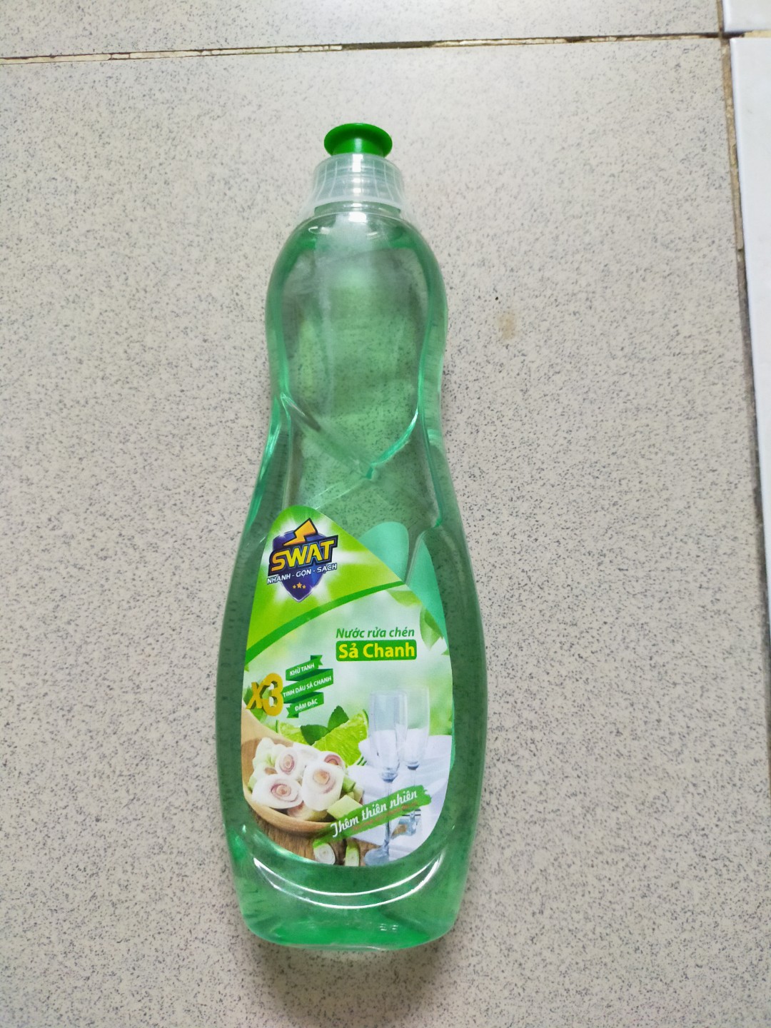 [HCM]NƯỚC RỬA CHÉN SWAT HƯƠNG CHANH VÀ HƯƠNG CHANH SẢ 800ml