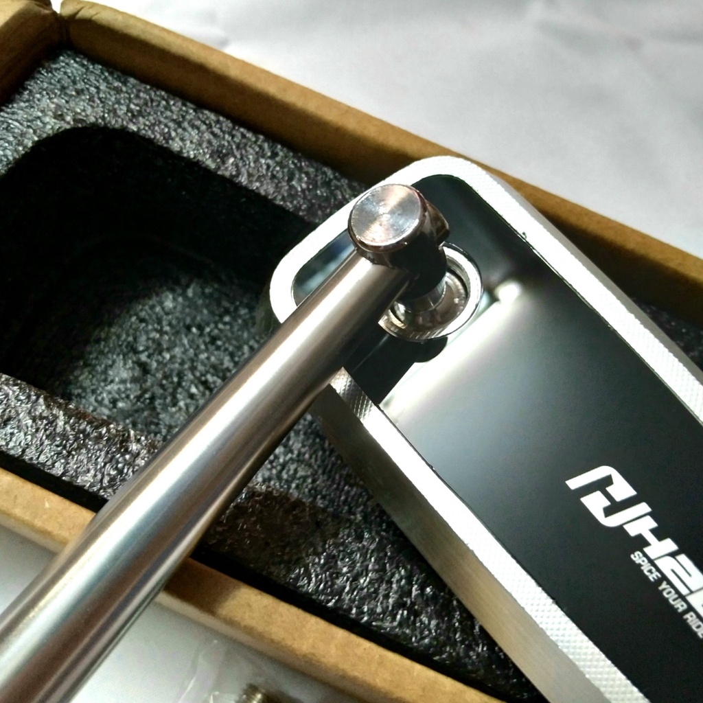 Gương/ kính chiếu hậu xe máy H2C, hàng cao cấp - nhôm CNC sáng bóng - nhiều ốc gắn cho mọi loại xe (giá 1 kính bên trái)