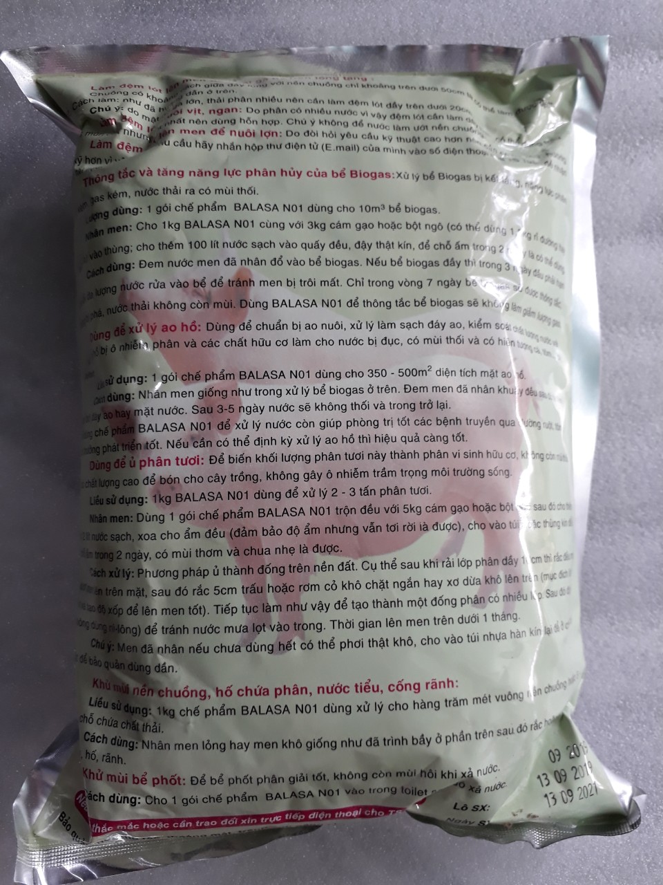 Chế Phẩm Sinh Học Men Đệm Chuồng Khử Mùi Hôi (BALASA - N01 1 kg)