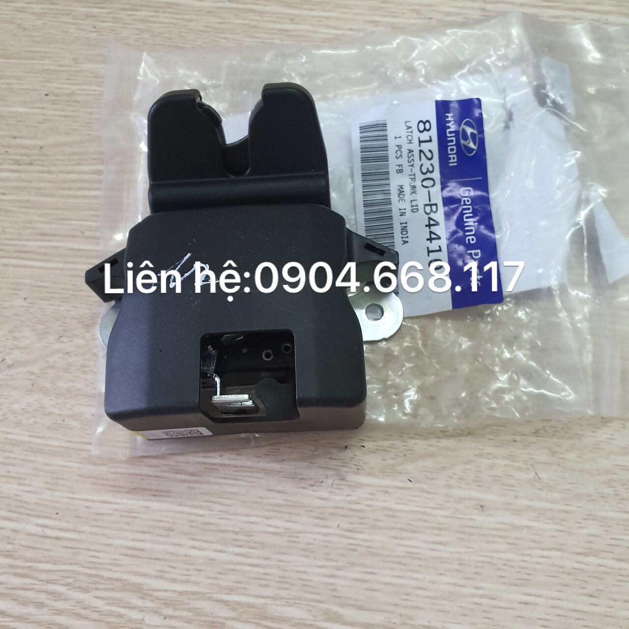 ổ khóa ngậm cốp sau Hyundai i10 grand ( xe 4 cửa )