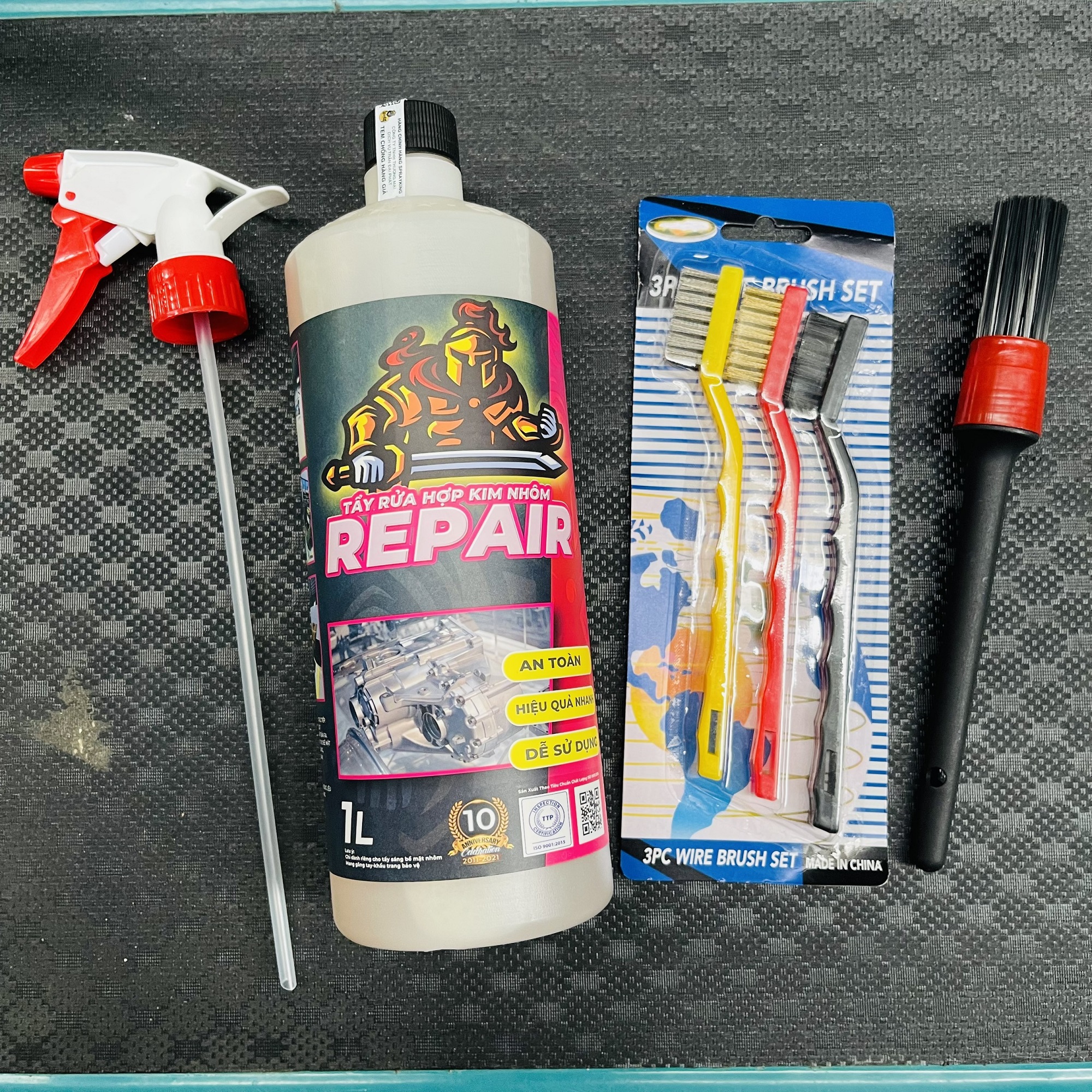 Dung dịch tẩy rửa hợp kim nhôm sprayking repair 1l - chuyên tẩy rửa lốc máy, mâm vành xe, nsd,...