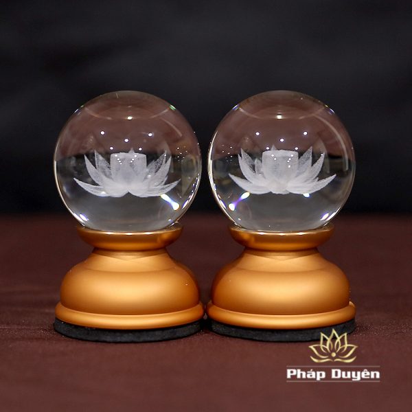 Đôi Đèn Thờ Hoa Sen Quả Cầu Pha Lê Size Nhỏ 3.5 inch (8cm) - Đèn Thờ LED Đổi Màu
