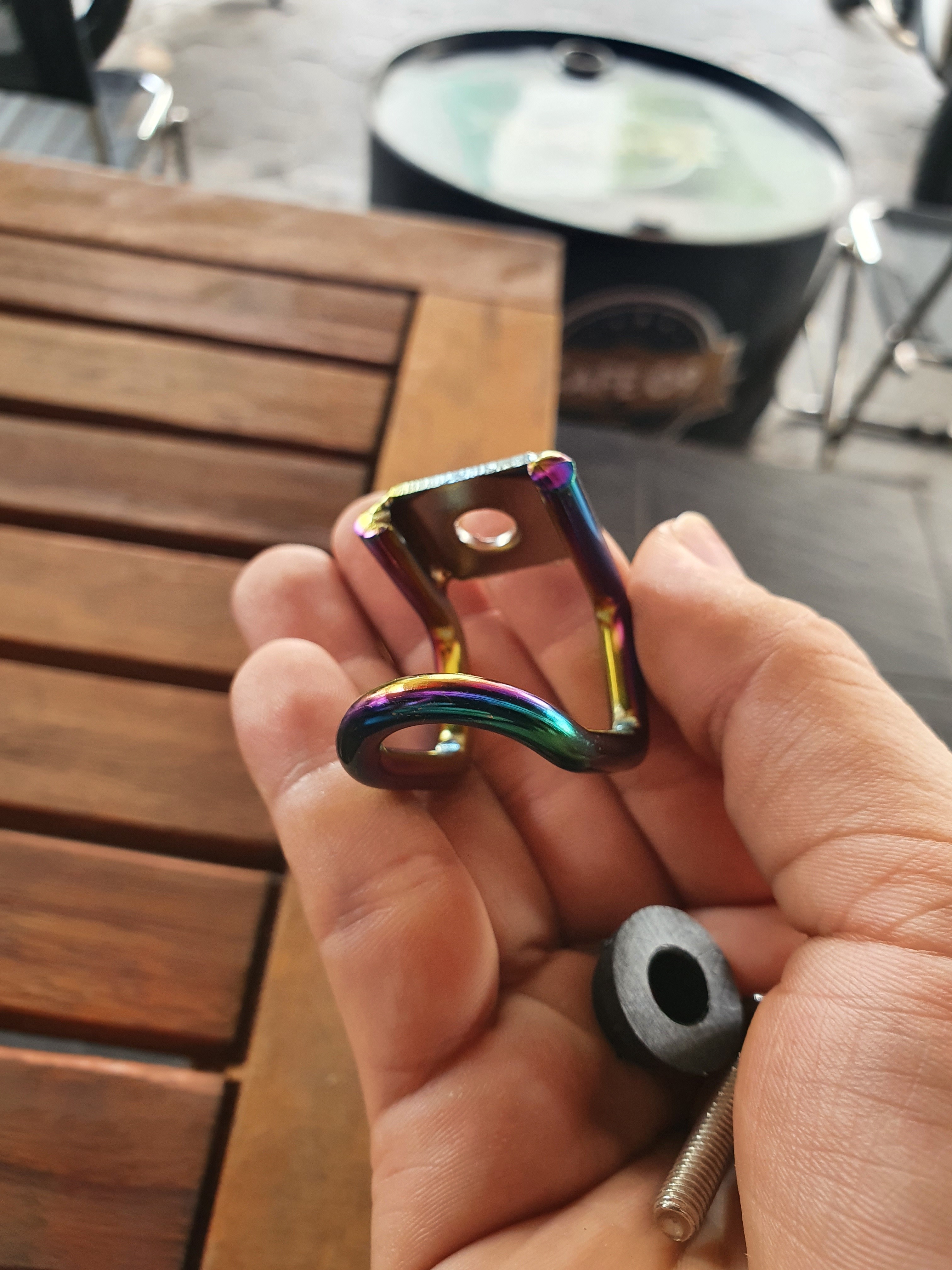 Móc Treo Đồ Xe Máy Titan Tặng Kèm Ốc và ron cao su