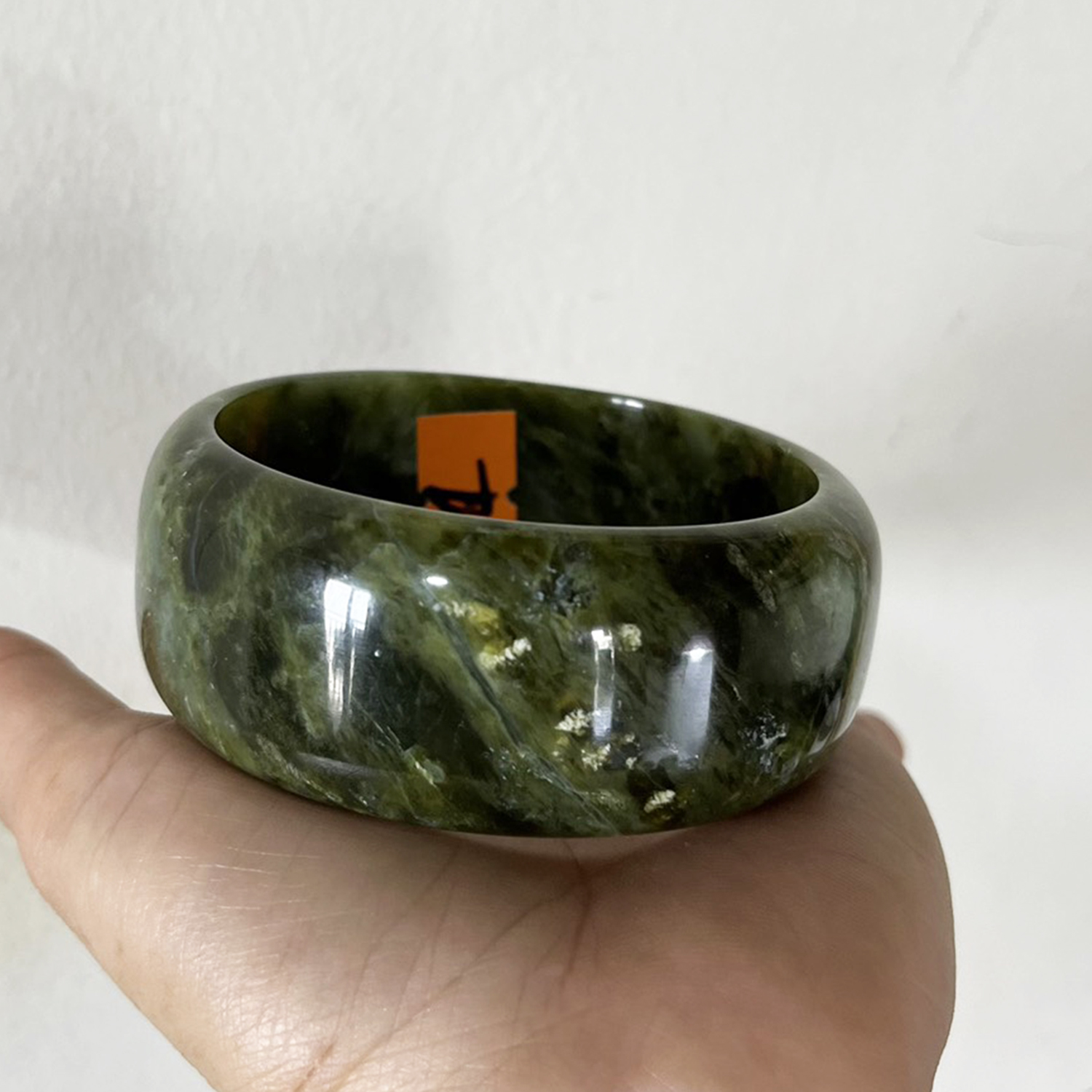 Vòng tay cho nam size 6.0cm -6.2cm của XƯỞNG CHẾ TÁC ĐÁ PHONG THỦY MỸ NGHỆ AN AN