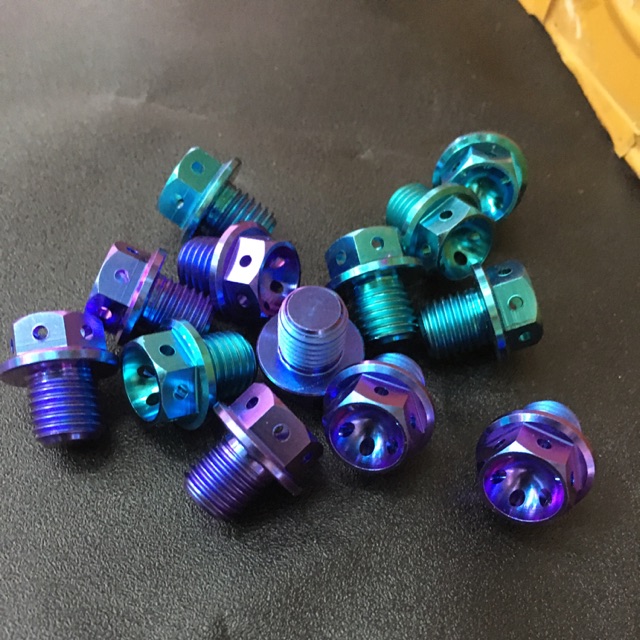 Ốc Chân Kiếng Titanium chuẩn GR5 Vương Miện 10 Ly cho dòng xe gắn honda yamaha exciter winner raider sonic satria