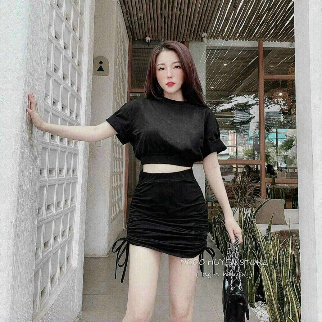 Set váy body rút dây, áo croptop cổ tròn cá tính, lên form chuẩn như hình