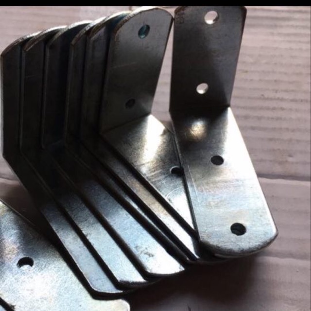 500 gam ke chữ l lệch 4 lỗ
