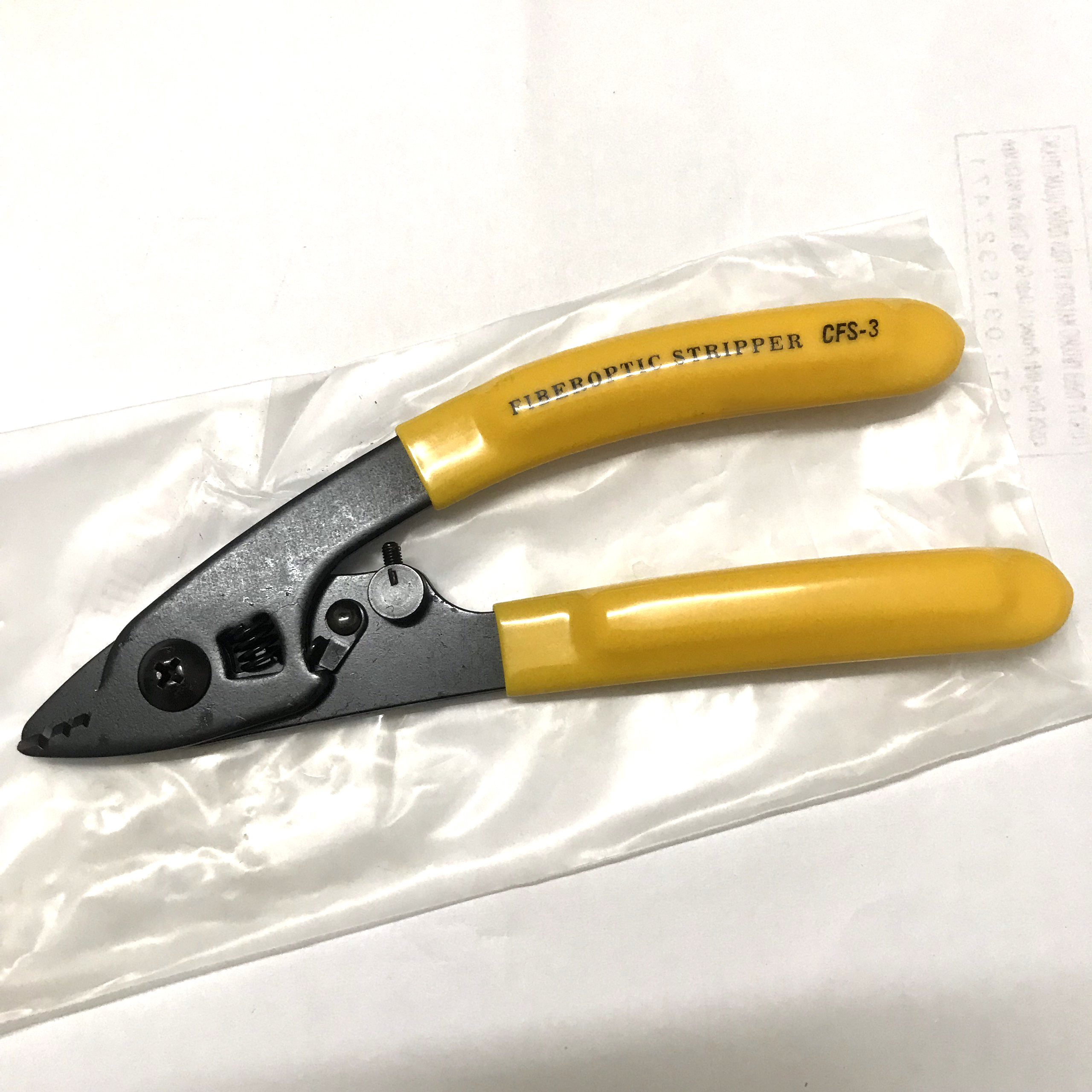 Kìm tuốt sợi quang 3 lỗ