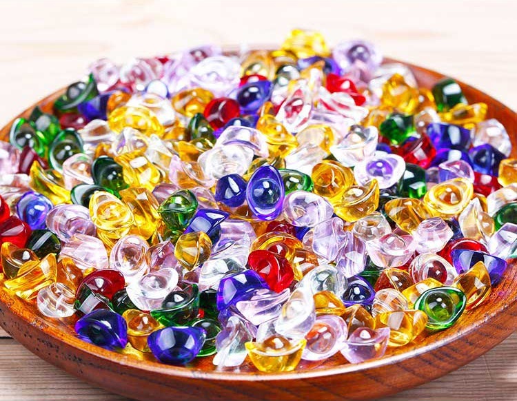 Combo 100 Viên Thỏi Vàng NGŨ SẮC Là Thủy Tinh Phale ( Cỡ NHÍ Nhiều MÀU ) - Những Thỏi Kim Nguyên Bảo - Trưng Bày Trên Bàn Thờ Thần Tài Cực Đẹp và Sang Trọng Đem Lại Phong Thủy Thần Tài May Mắn Trong Buôn Bán, Giao Dịch....