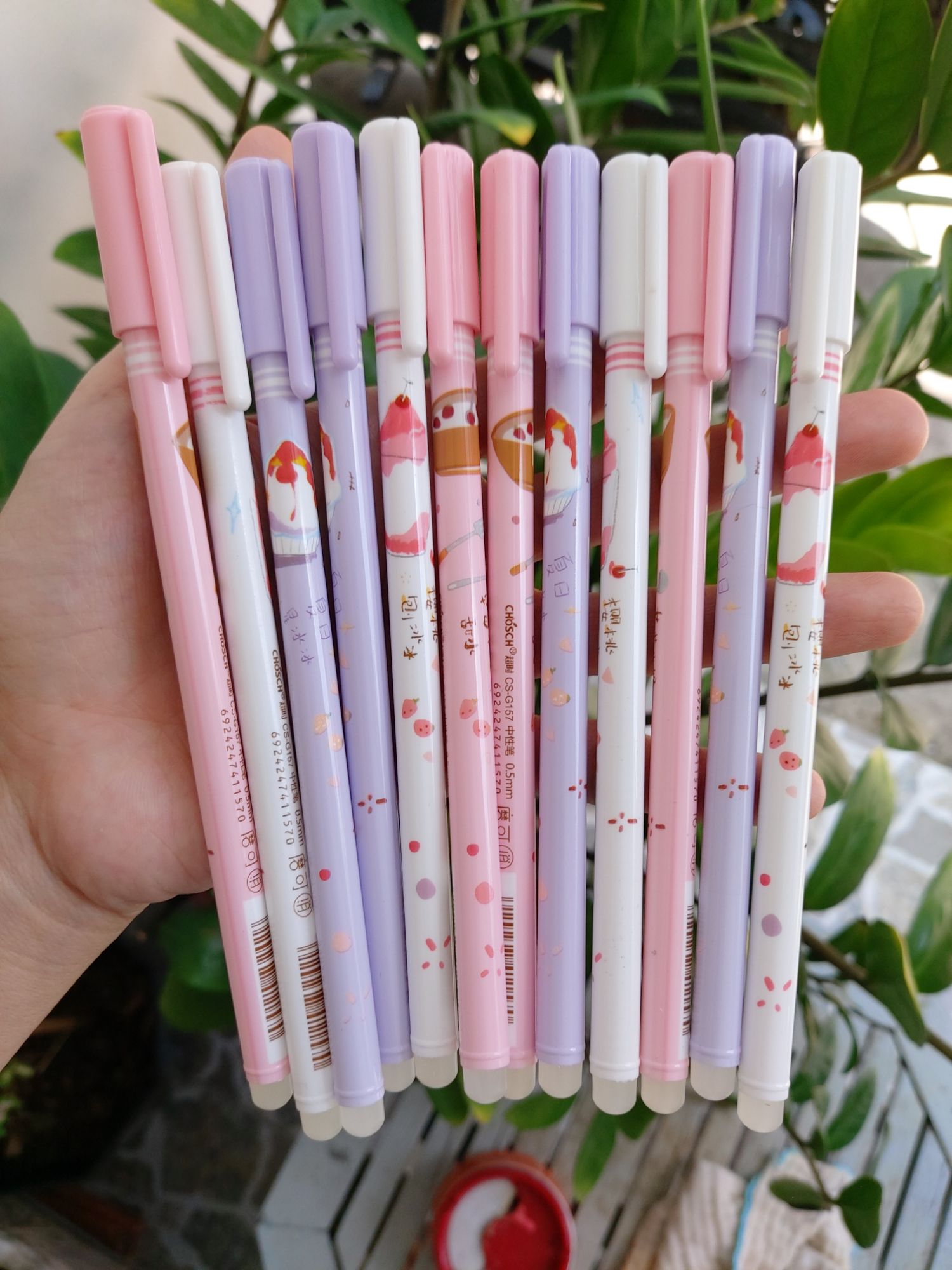 Hộp 12 bút gel mực xoá được CHOSCH chính hãng ( họa tiết bút giao ngẫu nhiên )