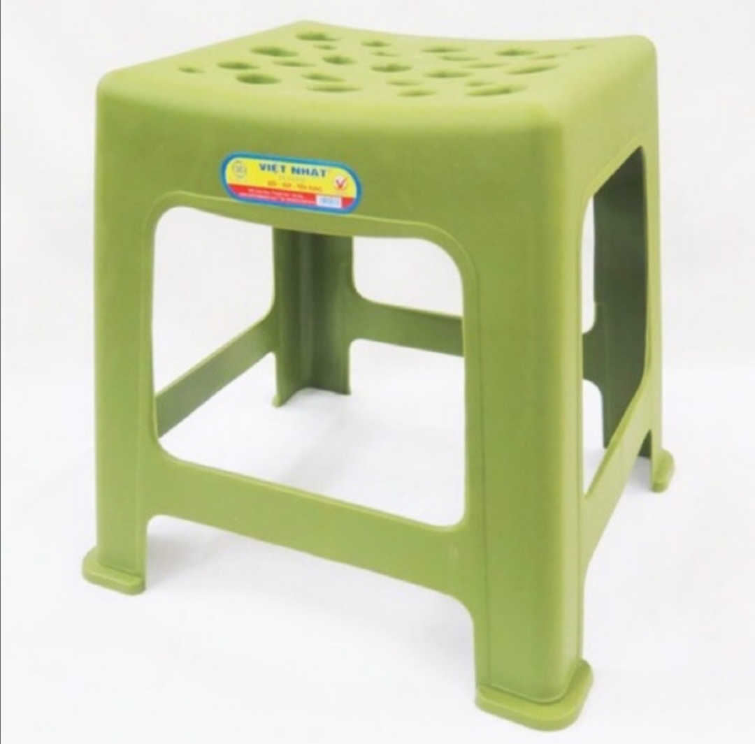 Ghế nhựa Việt Nhật. Kích thước: 26 x 23.5 x 32cm. Dùng cho quán trà tranh, trà đá, trường học (MI-469)
