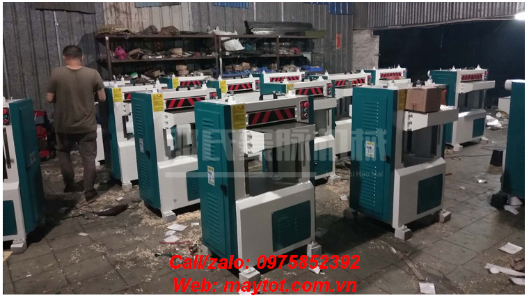 Máy bào cuốn 1 mặt dao soắn 6 tấc