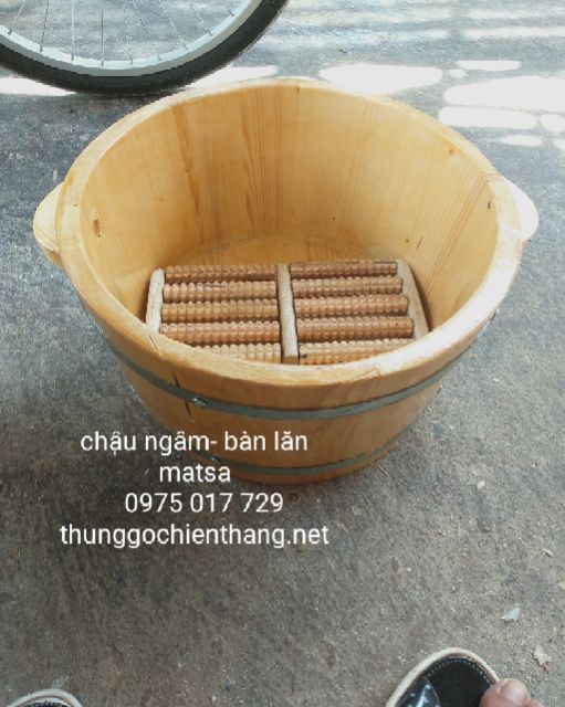 Chậu ngâm chân bồn ngâm chân gỗ thông Mỹ có bàn lăn chân - Chậu massage chân - Bồn massage - Bồn xông hơi chân - Chậu gỗ ngâm chân