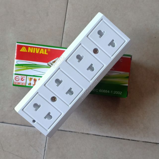 Ỗ cắm điện 4 lỗ có màng che chống giựt hiệu nival