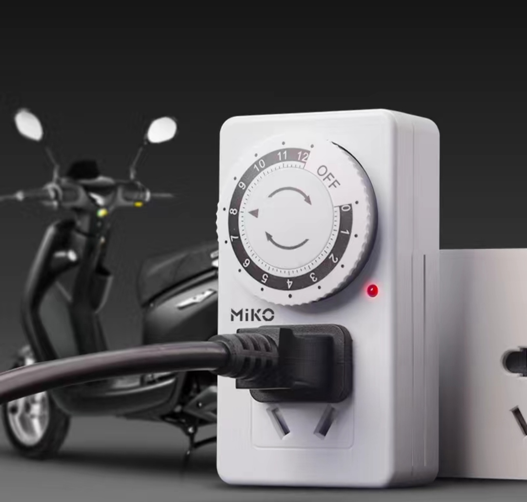Ổ cắm đặt hẹn giờ thông minh , loại cơ Miko