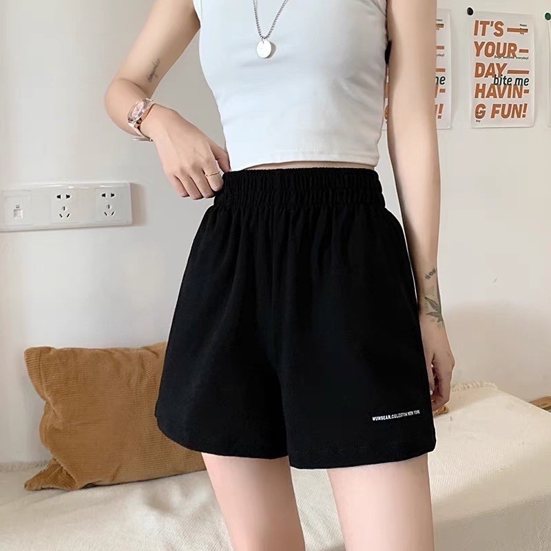 Quần short đũi xước nữ ống rộng, lưng cao, thêu chữ