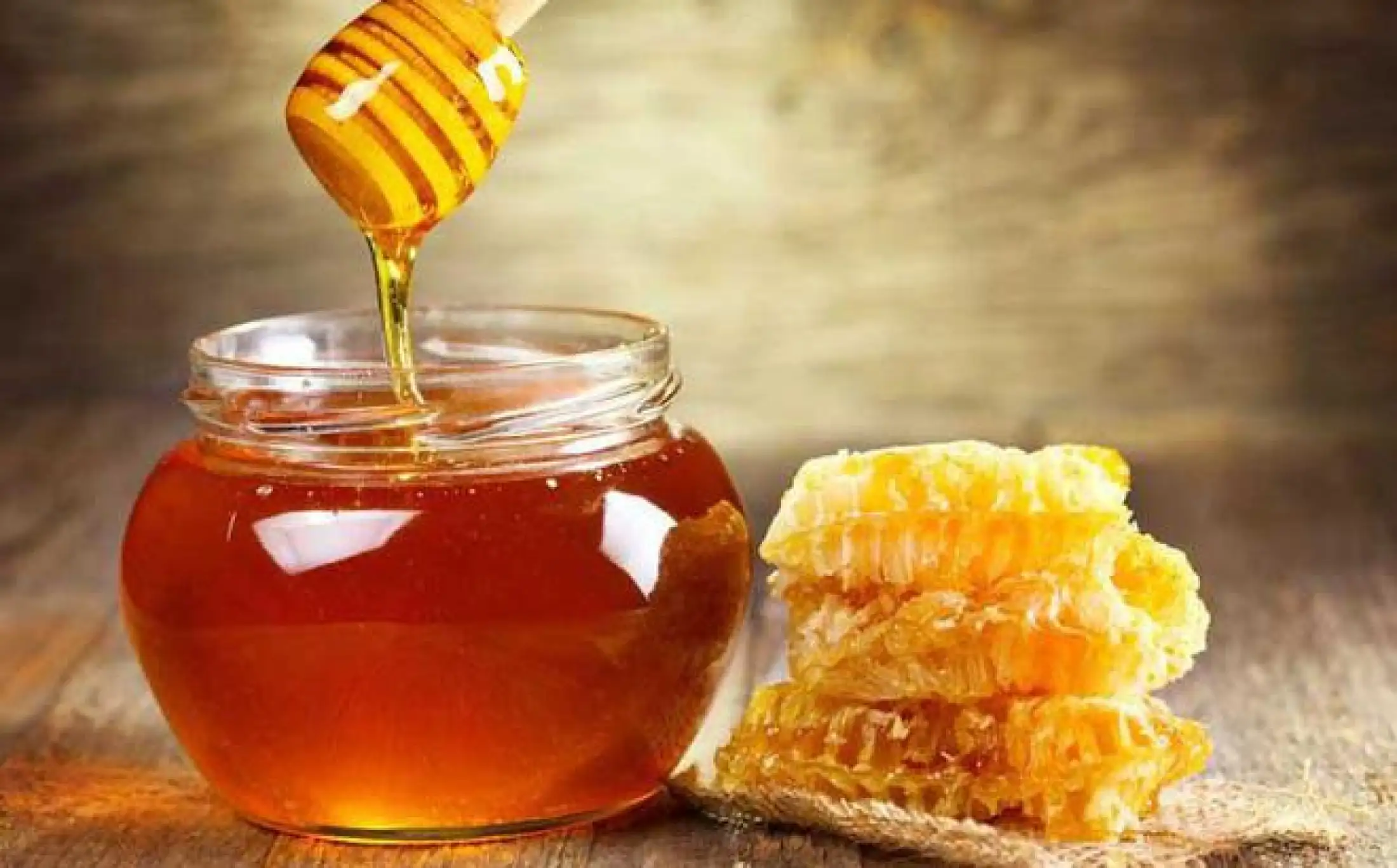 mật ong rừng tây nguyên 2 lít 4 chai 500ml (thương hiệu hoang store ) - loại cao cấp dùng tốt cho sức khỏe 5