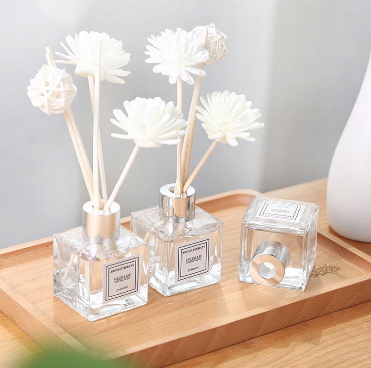 Lọ tinh dầu nước hoa để bàn thơm phòng khử mùi - Trang trí phòng