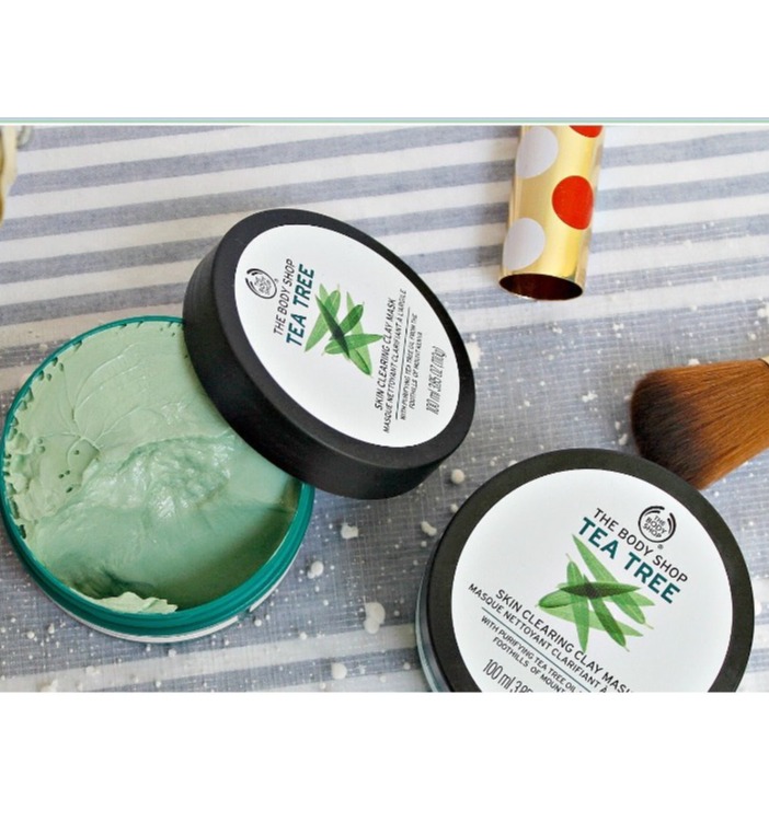 Mặt nạ đất sét tea tree skin clearing clay mask the body shop 100ml
