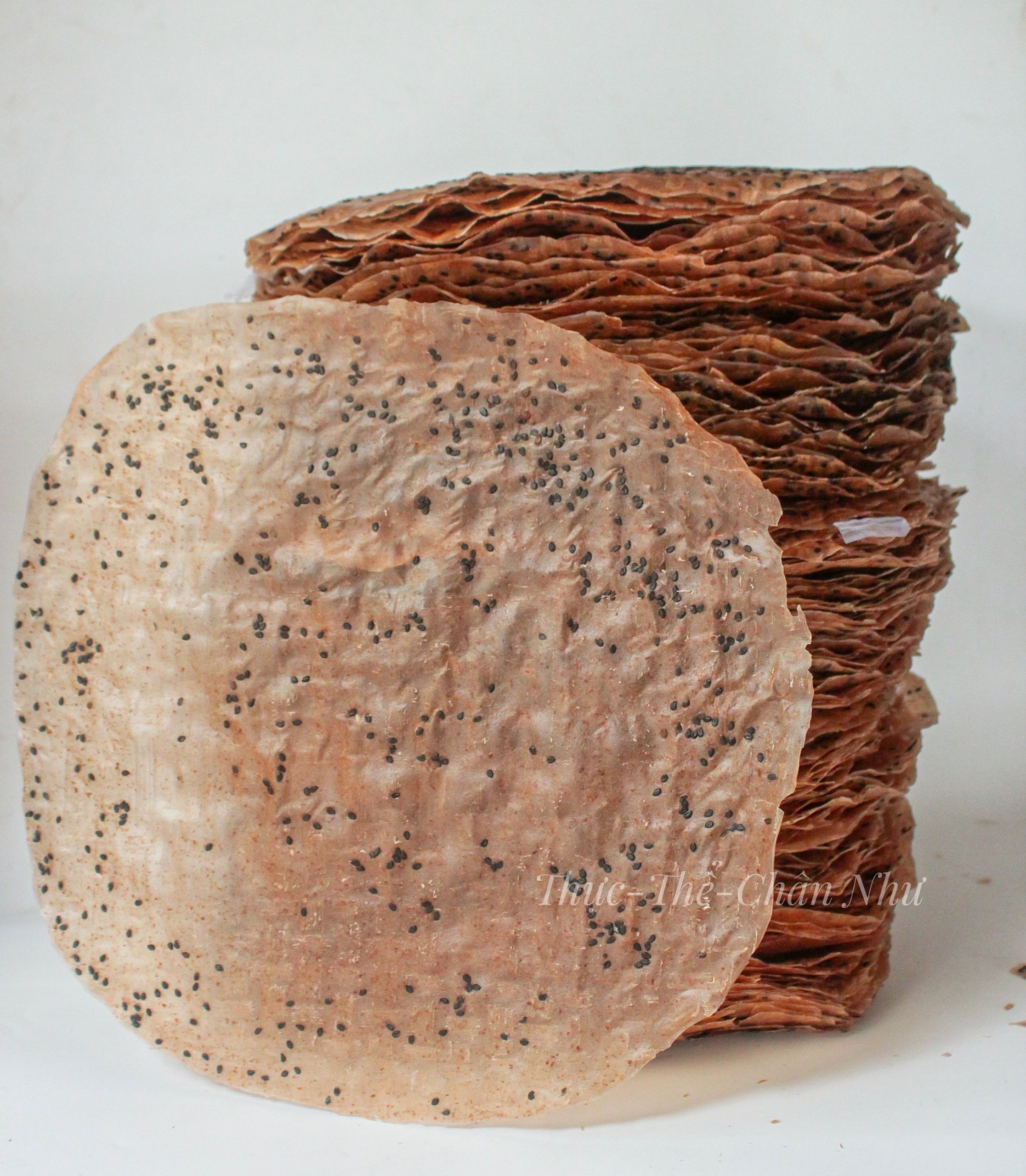 Bánh tráng gạo lứt mè đen