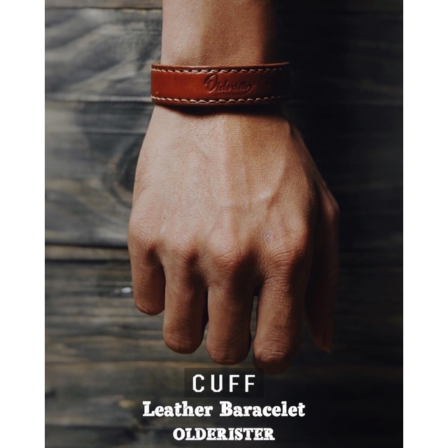Vòng tay olderister dạng cuff làm thủ công - màu đỏ cam