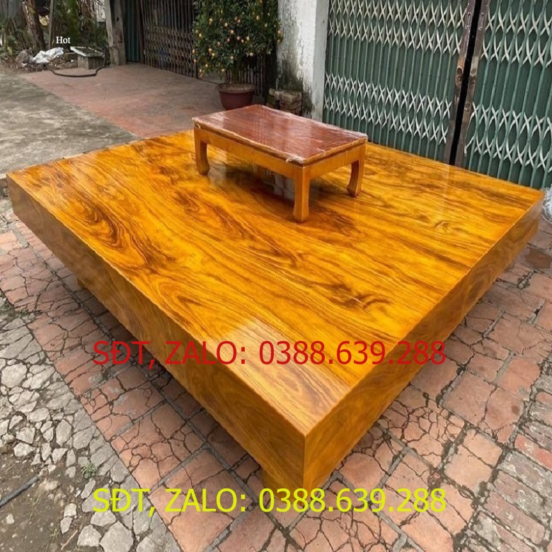 chiếu ngựa gỗ cẩm vàng đóng hộp .
