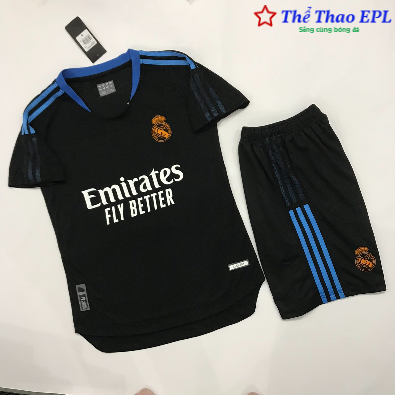 Áo quần bóng đá Câu Lạc Bộ Real Madrid-Mẫu Đen -Mùa Giải Mới-Chất Polyeste Thái Cao Cấp-Mẫu Mùa Giải Mới- Siêu Thoáng,Siêu Bền,Thoáng mát