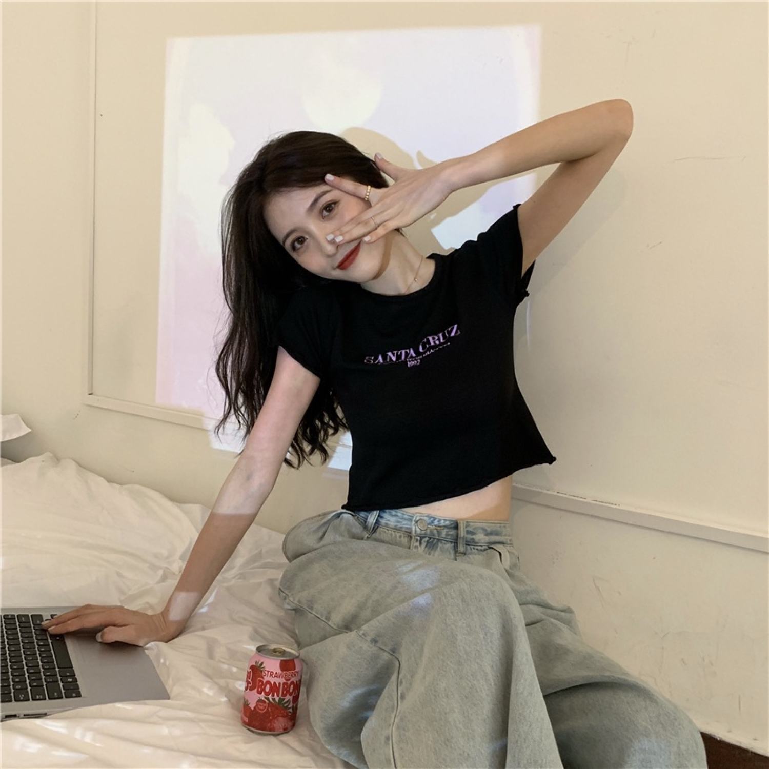 Áo thun nữ tay ngắn A070 croptop thêu chữ Santa Cruz chất vải cotton co giãn freesize dưới 60kg