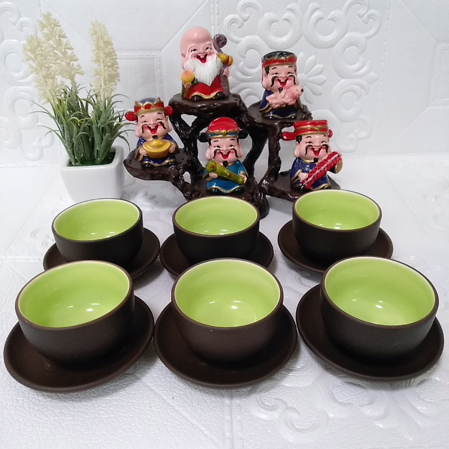 Bộ 6 chén uống trà và 6 đĩa kê đất nung bát tràng màu đen cỡ 3.5 x 5.5 cm