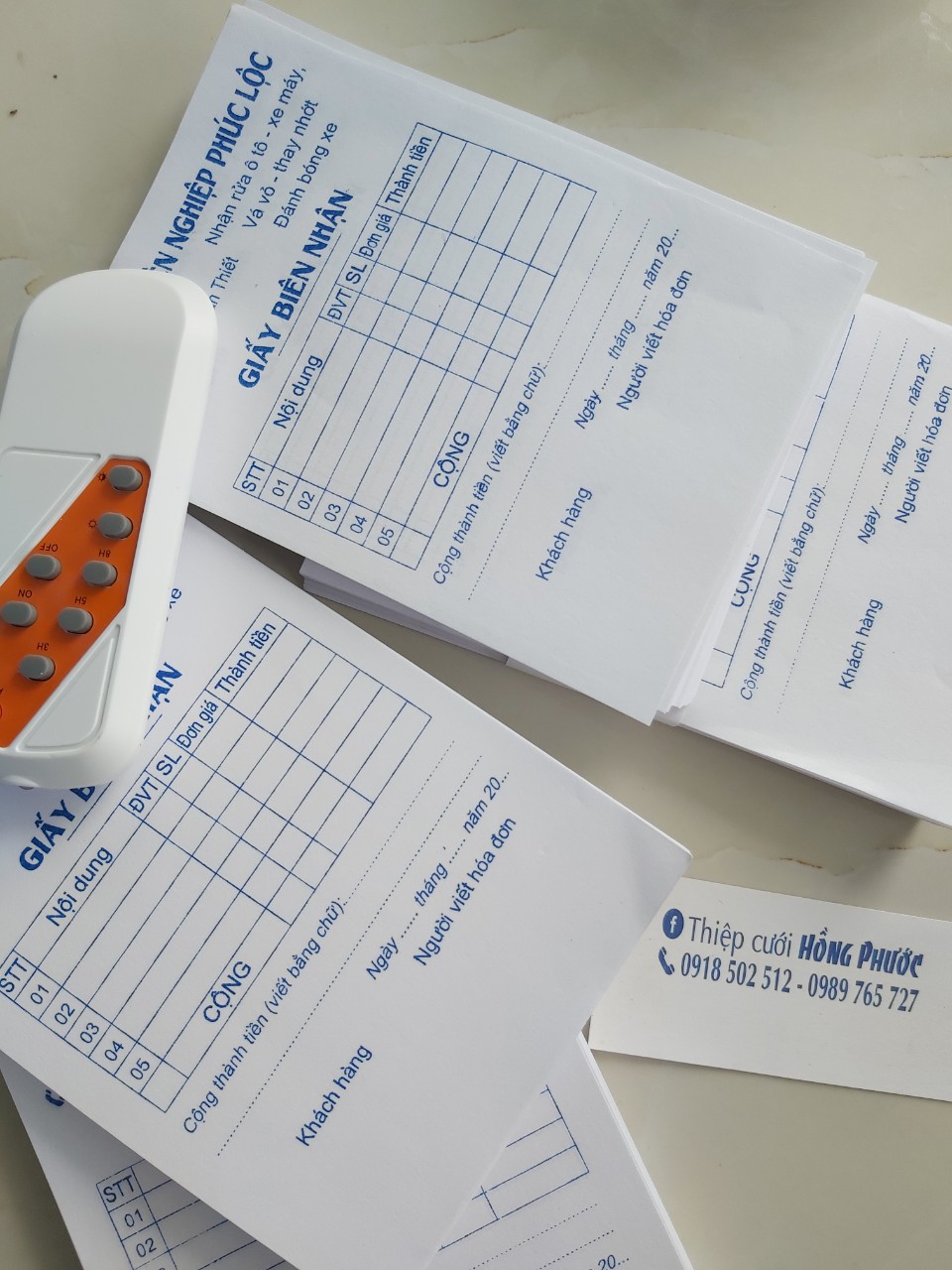 Hóa đơn bán hàng, hóa đơn bán lẻ in theo yêu cầu loại 1 liên, in 1 màu xanh dương hoặc đỏ, combo 8 cuốn