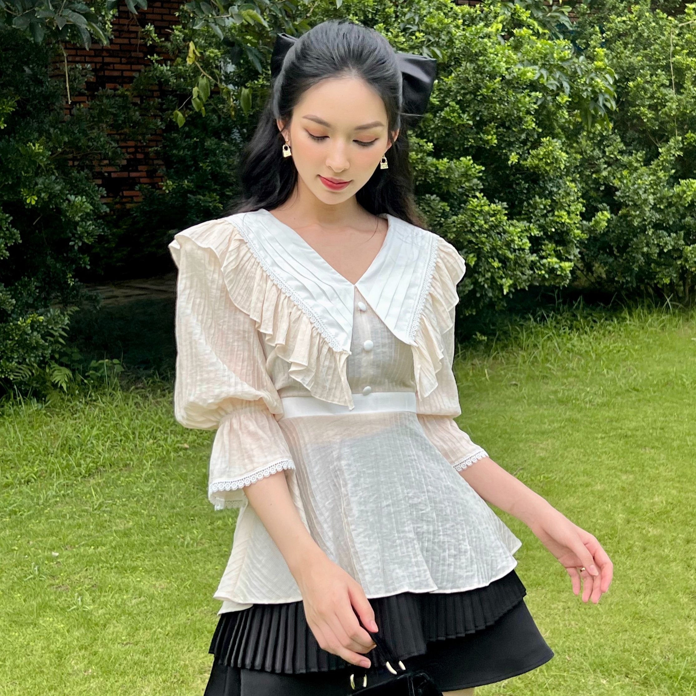 Elita Blouse - Áo cổ V triết eo