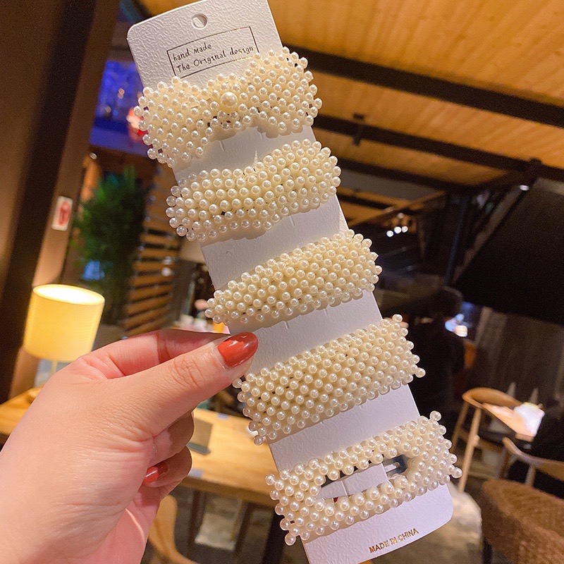1 kẹp tóc ngẫu nhiên || Shop Baby Quỳnh Giao