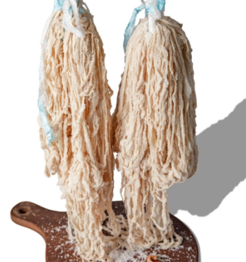 Ruột heo tươi cạo sạch ướp muối lẫn size 100met (giá tốt)