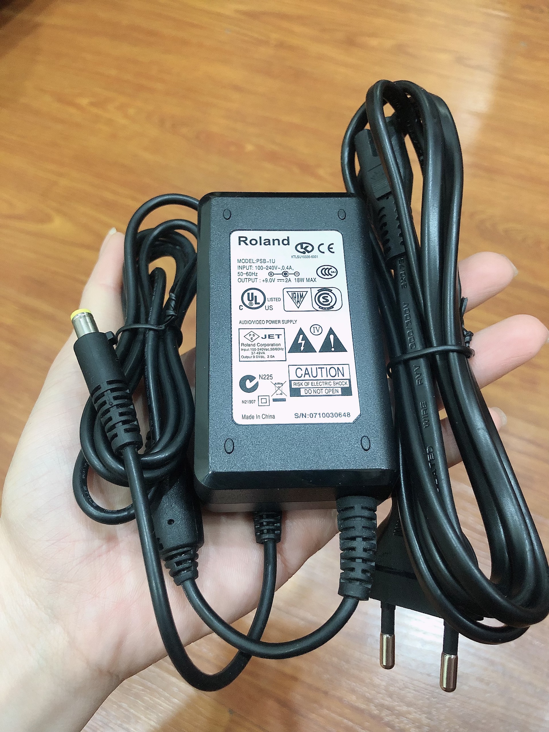 Adapter nguồn cho roland fa-06, fa-07, fa-08