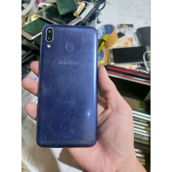 Cụm Xác samsung M20 sống full hư màn hình