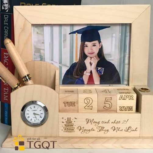 Quà tặng tốt nghiệp, sinh nhật cho nữ và nam - khung ảnh đa năng có đồng hồ - khắc hình và chữ theo yêu cầu - Món quà tri ân thầy cô ý nghĩa