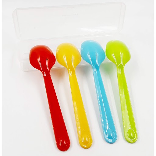 Set 4 thìa nhựa kèm hộp cho bé hàng nhật