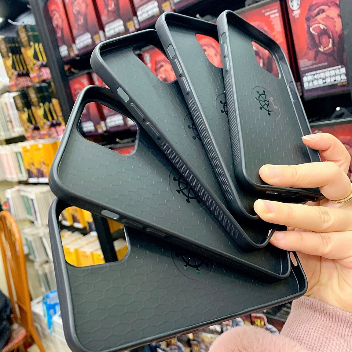 [HCM]Ốp Iphone da LV thương hiệu dành cho IP12 promax/12/12pro/11promax/11/11pro/Xsmax/X/XS/7/8plus/6/6S