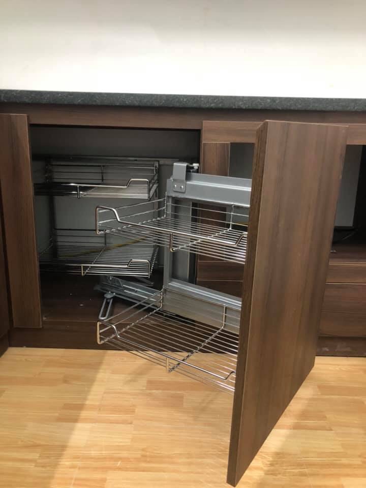 Kệ góc liên hoàn thông minh và hiện đại lắp góc tủ bếp inox 304 nan dẹt
